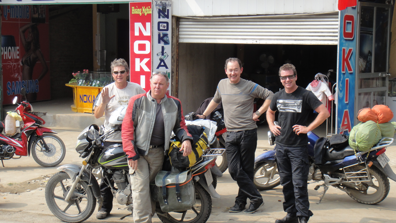 Discovering Coffee from around the world. Yahava Explorers on Bikes